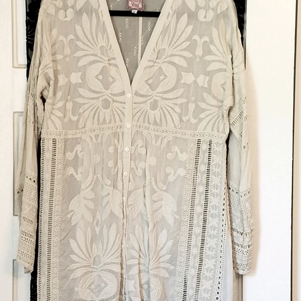 Johnny Was Eyelet Tunic Top Large.like New